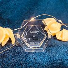 Personalisierte eingravierte Acrylring-Box, kundenspezifische hexagonale Ringbox, Verlobungsschmuckringbox, Hochzeitszeremonie Geschenk