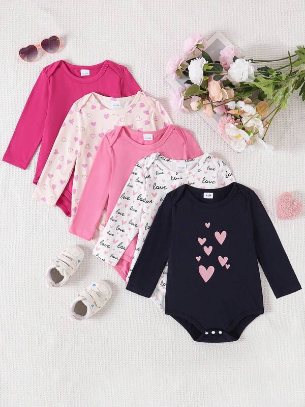 5 Stücke/Set süßer Neugeborenen Baby Mädchen Jumpsuit mit Herz- und Buchstaben Muster, Langarm, Frühling/Herbst Lässig Dreieck-Schritt Romper, vielseitig & leicht an-/ausziehbar & waschbar