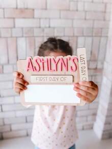 Cartel del primer día de clases, cartel de vuelta al colegio, cartel del primer y último día de clases, accesorio para fotos de vuelta al colegio, pizarra personalizada del primer día de clases, multifuncional, ornamental, reutilizable, exquisita, elegante, de alta calidad, colorida, moderna, personalizada, única, regalo ideal para él, regalo ideal para ella, novio, papá, novia, mamá, familia, amigos, salón de té, hogar, jardín, oficina, para aniversarios, para el Día de San Valentín, para el Día de la Madre, para cumpleaños, para el Día del Padre, para graduaciones, para bodas, para inauguraciones de casa - muchos - Ver 9