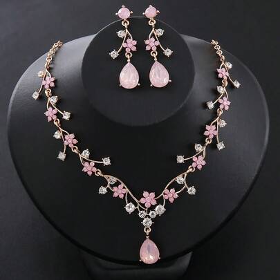 3 قطع مجموعة لون البرقوق العتيقة، تشمل أقراط وقلادة بلورية بنفسجية، مناسبة للعرائس والوصيفات وحفلات الزفاف والسهرات والفساتين المسائية