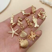 Randomly Mix 20/50/100 Pieces Of Alloy Exquisite Conch, Fish Tail, Seahorse, Pie Star, And Ocean Series Charms Pendants Accessories, Suitable For DIY Necklace, Earring, Keychain Jewelry Production As Fashionable Accessories. - KC Gold - View 5