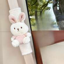 1 件可爱卡通汽车安全带套，蓬松毛绒肩垫，适合所有季节