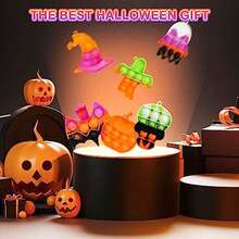 6/12/24/36/48 Stücke Halloween Mini Sensorische Spielsachen, Halloween Kürbis Geist Fledermaus geformte Schlüsselanhänger Spielsachen, Stress Relief Quetschspielzeug, geeignet für Jungen Mädchen Kinder Erwachsene, Halloween Party Geschenke, Halloween Süßigkeitentüten Füllungen, Halloween Klassenzimmer Preise (Zufällige Farbe) - Verschiedenfarbig - Übersicht 6