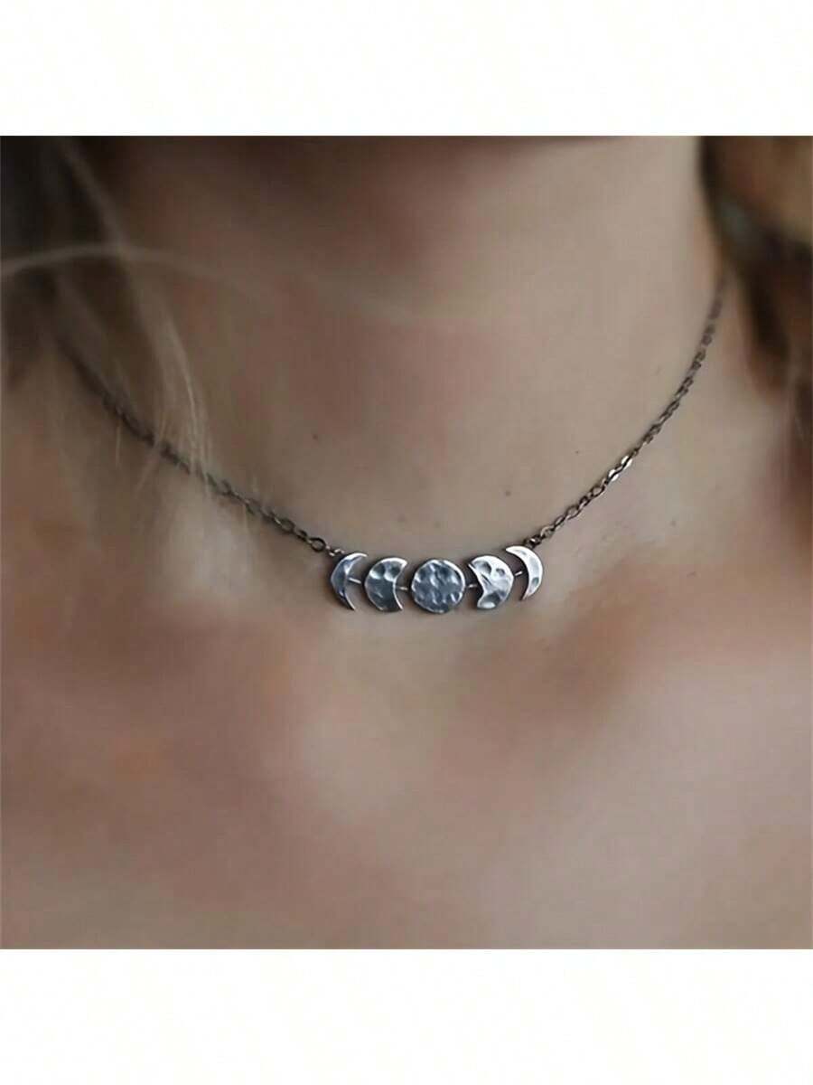 1pc Vintage Creative Lunar Eclipse Necklace, Women Fashion Jewelry Accessory - Silver - View 1