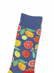 1双男士卡通水果趣味图案中筒袜，水果爱好者的必备单品！适合日常休闲的袜子，透气防臭，舒适柔软有弹性，是派对和社交活动的完美礼物，四季皆宜，男女通用