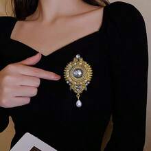 1 件优质水钻镶嵌复古宫廷风格锌合金胸针，时尚适合连衣裙、西装、背包、帽子，适合宴会、婚礼、派对、DIY 配饰学校