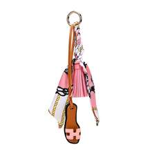 Tassel Leather Slippers Pendant, Fashionable Bag Decoration, Silk Scarf, Keychain, Backpack Pendant - 粉流蘇絲巾+H鞋 - 查看 7