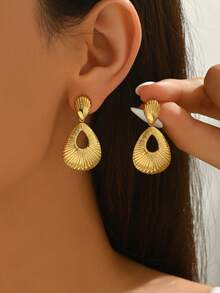 1 Cặp bông tai hình quạt bằng thép không gỉ thanh lịch dành cho phụ nữ, thiết kế tinh tế, thời trang và đa năng, thêm nét lãng mạn cho phong cách của bạn - Vàng - Xem 6