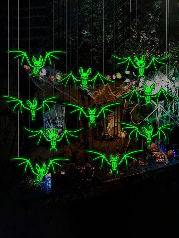 10pcs Hanging Bat Halloween Decorations For Outdoor Use, Dark 3D Bats, Realistic PP 3D Horror Bat Stickers With Glowing Skull Decorations, Fluorescent Party Supplies, Waterproof Plastic Black Bats Suitable For Hanging On Trees, Porches, Lawns, Indoors, Halloween Treats, Halloween Prizes Halloween Party, Halloween Bulk