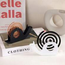 Fashionable Snail Mosquito Coil Holder | Combines Mosquito Coil Dish And Ashtray, Portable Home Decor | Cute Snail Design, Suitable For Bedroom, Living Room, Office, Bathroom, Etc.
