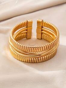 1 Stück Bangle Armband im Boho Stil, einzigartiges hochwertiges metallisches elastisches Schlangenketten Design, minimalistisch für Frauen