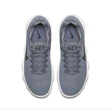 Nike Men's Hyperdunk 2017 React Low EP Low-Top Basketball Shoes - Grey - View 9