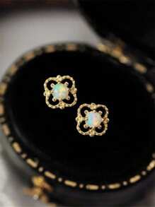 1 paire de magnifiques boucles d'oreilles à tige en zircone cubique pour femmes, idéales pour le mariage, les fiançailles, les anniversaires, les fêtes et les cadeaux de la Saint-Valentin