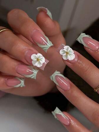 Calcomanías para diseño de uñas artesanales 100% hechas a mano con flores 3D y conchas al estilo francés, decoradas con cuentas de acero dorado que simbolizan la exuberante vegetación del verano. Incluye un bloque reutilizable para pulido de uñas. Adecuado para festivales y vida diaria. Productos de arte de uñas de adhesivo rápido, reutilizables y removibles.