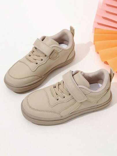 1 双儿童卡其色拼布设计休闲运动鞋，魔术贴绑带时尚跑步鞋，适合男孩和女孩，软底舒适青少年运动鞋