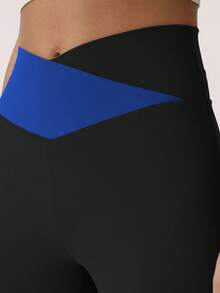 RUNONWHEELS 5 女式喇叭瑜伽裤，无前缝，收腹高腰塑形紧身裤，配色 V 腰 | 提臀阔腿健身裤 - 彩色 - 查看 5