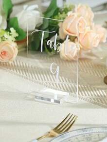 20 pièces / 10 jeux de cartes acryliques rectangulaires transparentes avec base en bois, cartes pour liste des invités de mariage, panneau acrylique vierge pour logo de place, convient pour les mariages, les banquets, les fêtes, les bureaux Saint-Valentin, les mariages de Saint-Valentin, les anniversaires