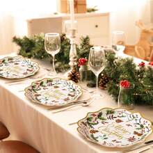 10pz/20pz/50pz Piatti di carta natalizi con bordo frastagliato, diametro 9 pollici, piatti monouso decorativi con bacche e agrifoglio, piatti da dessert natalizi di diametro 7 pollici, adatti per cene, dessert, feste di Natale e compleanni