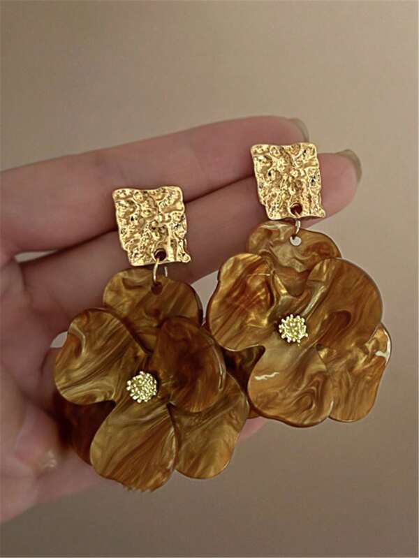 1 Pair Vintage Luxury Fashion Exaggerated Floral Design Earrings, Suitable For Party And Holiday Wear For Women