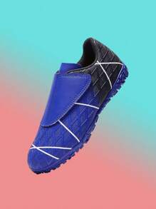 زوج واحد من أحذية كرة القدم للأطفال من جلد البولي يوريثان المقاوم للصدأ مع حماية من الانزلاق والرضوض ، أحذية رياضية للأطفال مناسبة للاستخدام اليومي في جميع الفصول