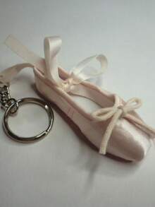 1个粉色缎面芭蕾舞鞋钥匙扣 - 优雅的芭蕾舞鞋配饰，带环扣，可用作包包挂饰、包链装饰、绳包吊坠、包包装饰、钥匙扣、包链配件、包包饰品，芭蕾舞者及爱人的婚礼回礼，女士生日礼物，节日礼物，舞蹈鞋 - 彩色 - 查看 7