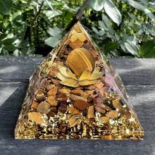 Boho Resin Geometric Pyramid Decor Large 6.5cm - Aesthetic Crystal Obelisk Shelf Decor, Zen Office Ornament, Spiritual Gift For Women Men,Nique Gift Idea For Housewarming Office Desk Display