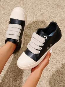 儿童时尚皮革运动鞋，防滑耐磨柔软休闲运动鞋；1 双男女通用可爱舒适帆布系带平底运动鞋，适合男孩和女孩；篮球运动鞋；网球圆头运动鞋