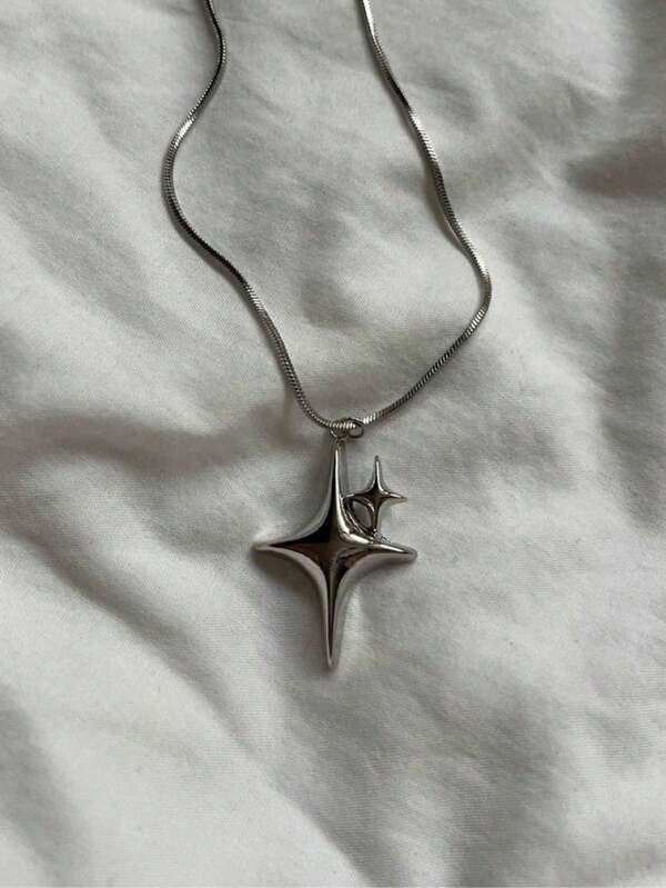 1pc Fashion Star & Thorn Decor Pentagram Pendant Necklace, Suitable For Daily Wear, Gifts, Holiday Parties