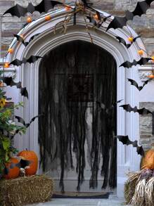 Tela negra de malla de Halloween y 60 pegatinas 3D de murciélagos aterradores. Tela de terror para decoración de habitación de Halloween, para casa encantada, fiesta de Halloween, patio, pared, entrada y decoración exterior. Decoración de pared interior para fiestas de Halloween