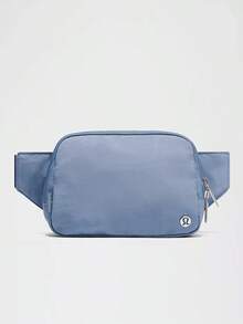 Lululemon Everywhere Belt Bag Large With Long Strap 2L-For Yoga Gym Running-Sweat-Wicking-Yoga-All Seasons Sport-Spring/Summer-Autumn/Winter-Back To School- Easter Gift - WashedDenim - 查看 1