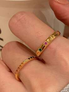 2 件彩色方晶锆石和金色防水星形戒指套装，珠宝礼物