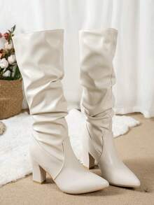 新款高筒褶皱黑色修身靴，尖头粗跟高筒靴，2024 年秋冬，女士及膝靴 - 米色 - 查看 6