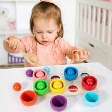 Nuovo prodotto lanciato: giocattolo Montessori per l'educazione precoce del bambino, con molletta a sfera, corrispondenza cromatica a molletta, gioco educativo per bambini con puzzle di classificazione cromatica, esercizio di movimenti fini delle mani del bambino, coordinazione mano-occhio, puzzle in legno, interazione genitore-figlio