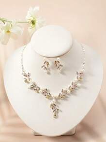 Conjunto de 3 piezas de aretes y collar de novia vintage con incrustaciones de con diseño de flor de ciruelo
