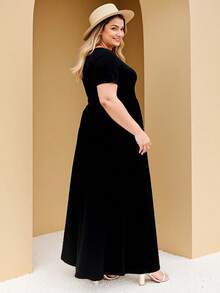 大码女式夏季纯色圆领短袖褶饰口袋休闲宽松连衣裙