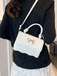 时尚纯色手提包，休闲折痕翻盖小方包，蝴蝶结金属五金锁扣，女士手提单肩斜挎包，春夏新款 - 白色 - 查看 5