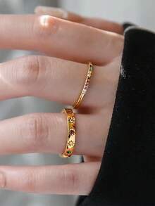 2 件彩色方晶锆石和金色防水星形戒指套装，珠宝礼物