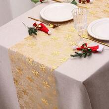 1pc,Silver And Gold Christmas Snowflake Tablecloth, Polyester Rectangular Tablecloth Roll, Festive Table Decoration, Seasonal Winter Decoration, Christmas Tablecloth Winter Holiday Decoration, Table Decoration Suitable For Christmas, Graduation Parties, Romantic Candlelight Dinners, Holiday Tea Parties, Anniversaries, Modern Home Decoration, Special Events