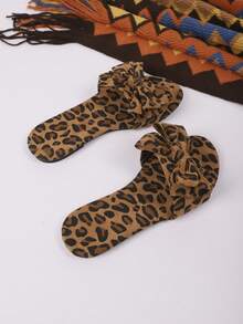 2024 Summer New Fashion Bow Slippers For Women, Vacation Style Soft Bottom Plus Size Beach Slippers - Solid Leopard Print - View 8