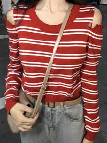 Stylish Off-Shoulder Red Striped Fitted Sexy Knit Tops (Stripe Pattern Random) - Red - View 4