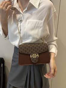 时尚字母印花链条肩带单肩包，百搭简约女士翻盖斜挎包