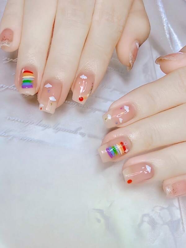 24 pièces Faux ongles blancs à l'aspect nuage doux et juste, dégrade arc-en-ciel, portatifs - inclut 1 colle de gelée + 1 lime à ongles, convient pour les fêtes et le port quotidien, jolies fausses ongles à pression