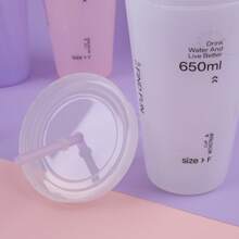 1pc 22oz Plastic Cold Drink Cup With Lid And Straw, Simple Style, Perfect For Coffee, Tea, Smoothies, Summer And Winter Drinks, Reusable, Family Gathering Supplies, Holiday And Birthday Party Supplies, Party And Holiday Decoration Supplies, With A Straw Brush