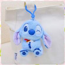 Móc khóa Disney Stitch ôm hình quả dừa, hoàn hảo như một món quà vui tươi theo chủ đề nhiệt đới cho người hâm mộ Disney vào các dịp sinh nhật, ngày lễ hoặc như một bất ngờ "Chỉ vì" vui vẻ - Nhiều màu - Xem 4