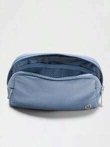 Lululemon Everywhere Belt Bag Large 2L Washed Denim-For Yoga Gym Running-Sweat-Wicking-Yoga-All Seasons Sport-Spring/Summer-Autumn/Winter-Back To School- Mother's Day Gifts-Father's Day Gift - Washed Denim - 查看 5