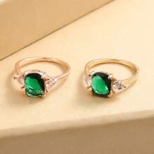 2pcs Vintage European & American Style Square Green Gem 4-Prong Setting Engagement Rings