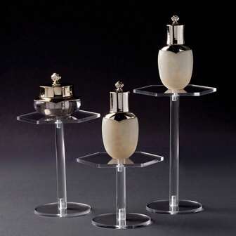 1 件多用途透明亚克力展示架，香水/收藏品/化妆品收纳架，适用于办公桌