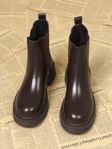 Chelsea Women 2025 Spring/Autumn Classic Boots, Retro British Style Round Toe Thick Sole Short Boots, Versatile & Fashionable