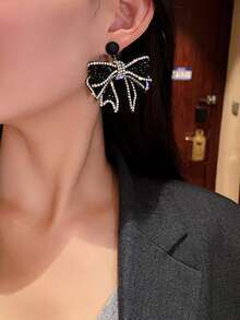 Andkiss 1对优雅蝴蝶结耳环，适合日常佩戴 - 黑色 - 查看 5