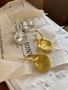 1 对复古别致褶皱圆形 C 形耳环，复古几何纹理铜金色耳钉，适合日常佩戴珠宝配饰